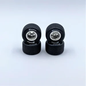 1RC Racing - FR/RR Soft Tires & Chrome Wheels, 1/18 LM (4)